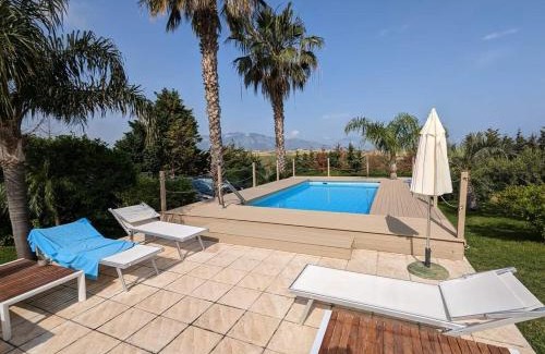 Partinico House | Relax at Isola del Sole: Poolside Apartments with a 9/10 Rating