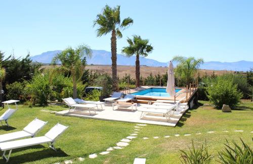 Partinico House | Relax at Isola del Sole: Poolside Apartments with a 9/10 Rating