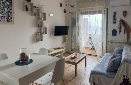 Isola delle Femmine House | Inviting Isola delle Femmine Holiday with Oceanfront Views
