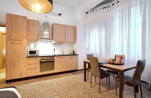 La Fontana Apartment | Isola Suite: Family-Friendly Stay with Kitchen & Breakfast