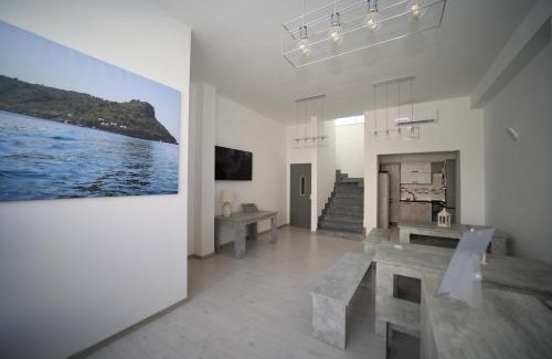 Praia a Mare Bed & Breakfast | Idyllic Oceanfront Stay at IsolaDino B&B - Rated 9/10