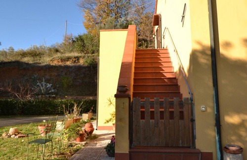 Riparbella Apartment | Peaceful Farm Retreat in an Enchanting Valley - 10/10 Rated