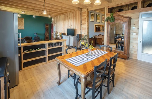 Presilly Cottage | Serene Cottage Retreat in the Jura Countryside
