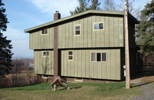 Brule Cabin | Secluded Brule River Cabin with Lake Superior Views