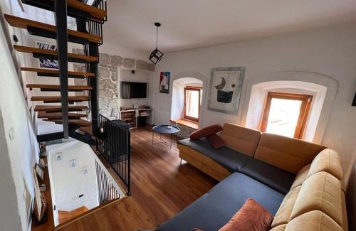 Donja Banda House | Tranquil Getaway in Kosarni Do Village, Orebić - 9.9 Rating