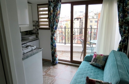 Taksim House | Explore Istanberry - Dream Apartments with Breakfast Included