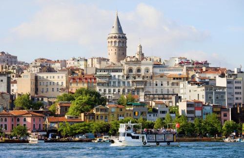 Topkapi Hotel | Elegant Porta Romanos Hotel with Spa and Breakfast Included