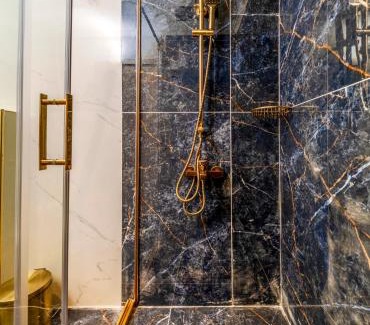 Topkapi Hotel | Elegant Porta Romanos Hotel with Spa and Breakfast Included