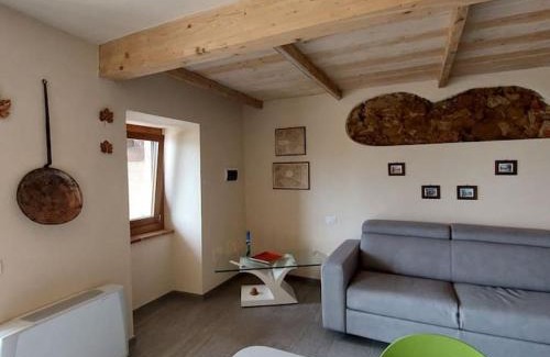 Costigliole Saluzzo Apartment | Family-Friendly Stay at Istanti - Rosmarino, Rated 9/10