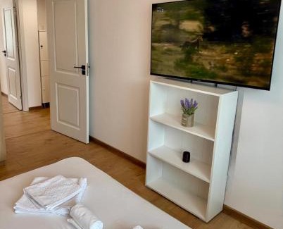 Craiova Apartment | iStaybyIngrid Craiova