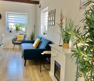 Zamardi Apartment | Family-Friendly IstEni Apartman Zamárdi with Ocean View