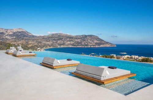 Karpathos Town Villa | Indulge in ISTIA Luxury Villas with Oceanfront Bliss