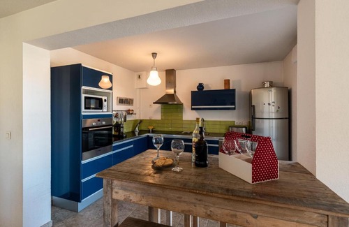 L'Ile-Rousse Apartment | Isula Rossa: Rated 9/10 with Family-Friendly Amenities