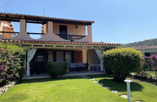 Baja Sardinia Villa | Baja Sardinia-Costa Smeralda: Scenic Villa with Private Garden