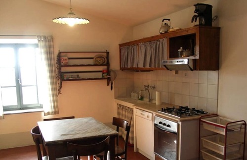 Sarteano Villa | Explore VALLOCCHIE: A Pet-Friendly Retreat with Pool Access