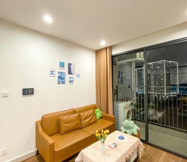 Gia Lam Apartment | Oceanfront Relaxation at It Dust Homestay 1 - Guest Rated 9.8