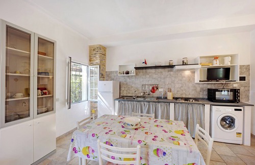 Dolcedo House | Mountain View Holiday Home "Casetta Antonella" with Spa & Garden
