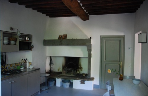 Montefioralle Apartment | Elegant Apartment with Private Garden in Montefioralle