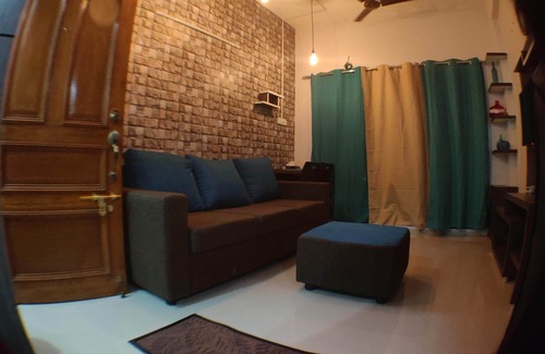 Karappakam Apartment | Cozy Lakeview Condo with Fast WiFi & Kitchen Amenities