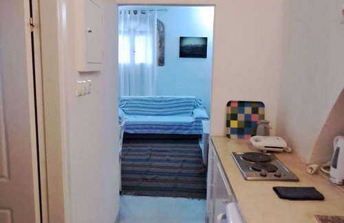 Chios Apartment | Conveniently Located Hotel Near Port and Airport