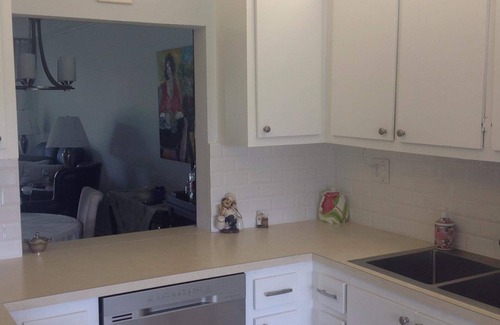 Central Naples Condo | Ideal Naples Retreat: Pools, Spa & Tennis Near the Beach