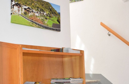 San Giacomo Filippo Apartment | Italo-Swiss App 1 - studio apartment sleeps 4
