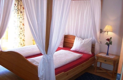 Kurtatsch an der Weinstraße Other | Cozy Holiday Apartment Kurting with Pool & Spa Amenities