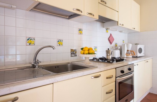 Lucolena Apartment | Guest Rated Villa il Castellaccio: Chianti Pools & Dining