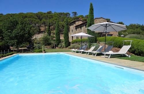 Lucolena Villa | Beautiful Private Villa with Pool in Chianti, Tuscany