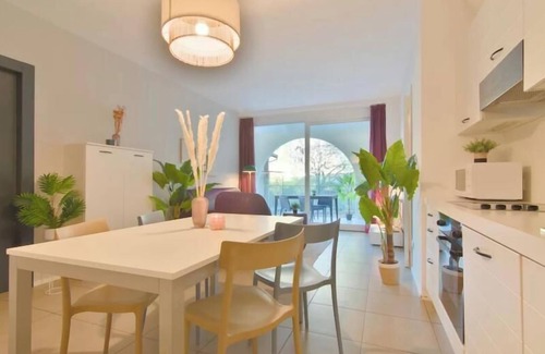 Maccagno Apartment | Accessible Italian Lakes Retreat with Spa and Lake Views