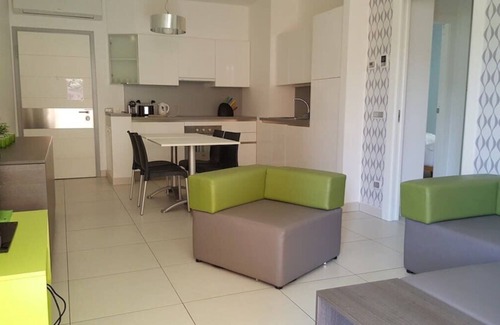 Maccagno Apartment | Golfo Gabella Apartment: Exceptional Stay with Spa & Kitchen