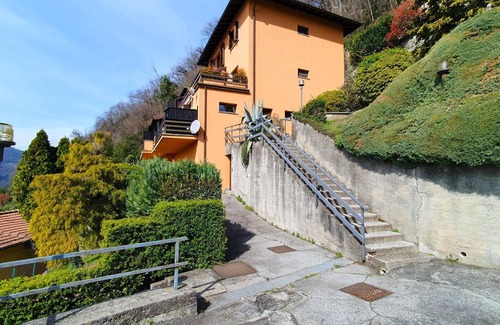 Maccagno House | Cozy Holiday Home with Private Terrace & Pool Access