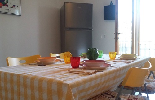 Marina di Montalto Apartment | Seaside Retreat with Ocean View & Rooftop Terrace Awaits
