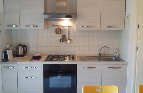 Marina di Montalto Apartment | Seaside Retreat with Ocean View & Rooftop Terrace Awaits