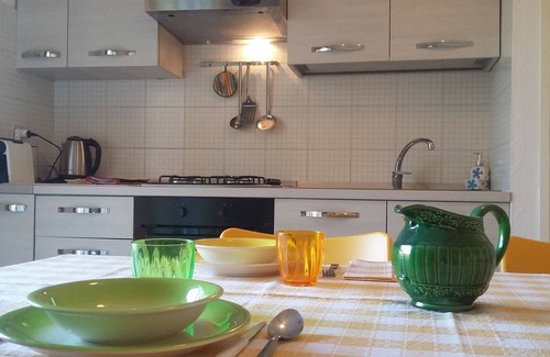 Marina di Montalto Apartment | Seaside Retreat with Ocean View & Rooftop Terrace Awaits