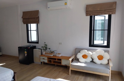 Si Racha Hotel | Cozy Stay at It My Life Cafe X Camp with Family-Friendly Perks