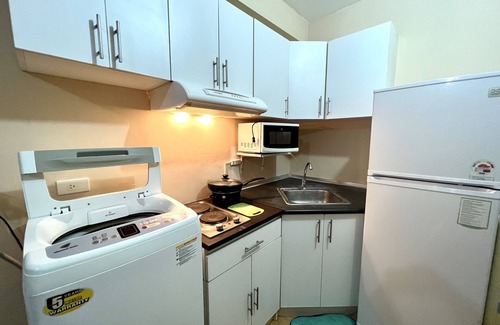 Lahug Apartment | Convenient IT Park Studio with Pool and Spa Amenities