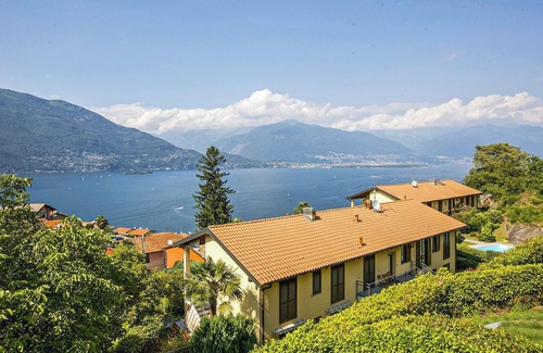 Maccagno con Pino e Veddasca Apartment | Stylishly Furnished Studio Apartments with Pool Access