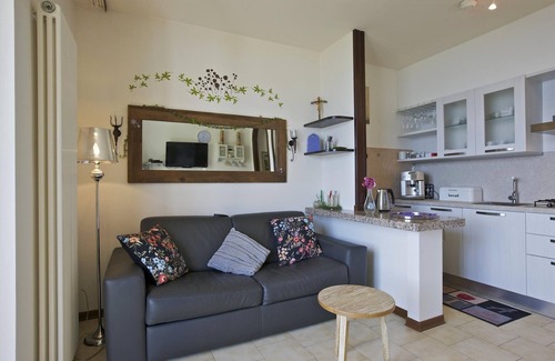 Pino Lago Maggiore Apartment | Cozy Vacation Apartment with Pool & Lake Views, Rated 10/10