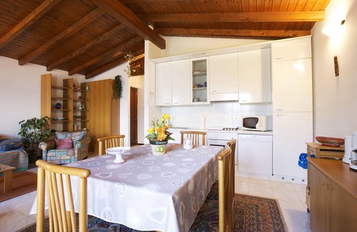 Pino Lago Maggiore Apartment | Lakeview 2-Room Apartment with Balcony and Pool Access