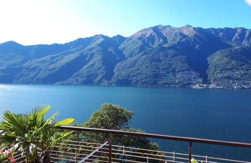 Pino Lago Maggiore Apartment | Casa Roccia: Family-Friendly Retreat by Lago Maggiore