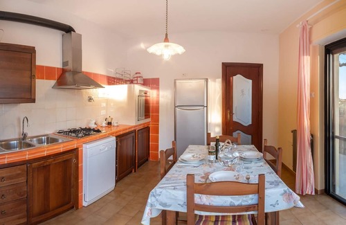 Torrazza Apartment | Idyllic Flat with Sea View in Imperia | Guest Rated 10/10