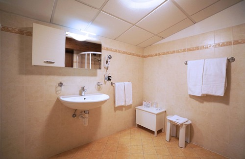 San Martino di Castrozza Hotel | Discover Hotel Fratazza: Family-Friendly with Pool Access