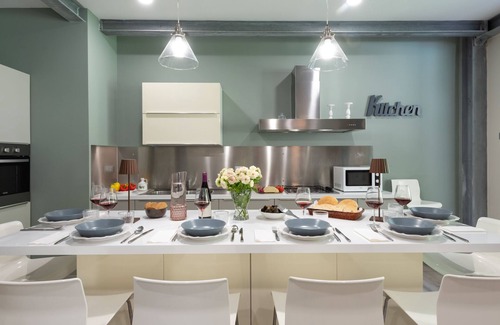 Apecchio Villa | Inviting Villa in Chipieri - Enjoy Poolside Relaxation