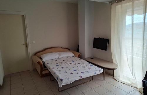 Nea Chalkidona Apartment | It's Always Sunny in Filadelfeia