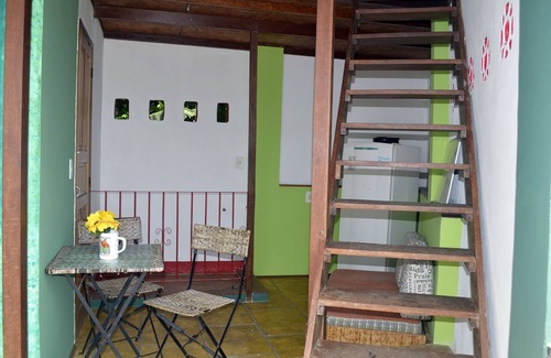 Lapa House | Delightful Oceanfront Retreat with Pool and Spa Amenities