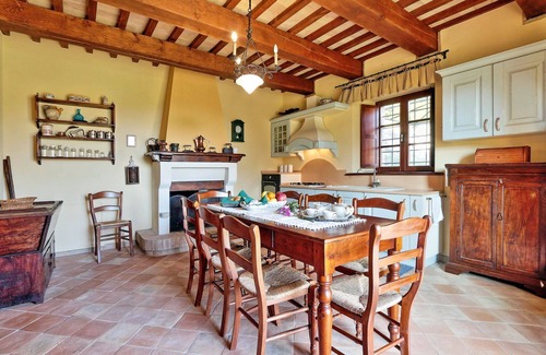Serrapetrona House | Experience Pure Magic: Exclusive Stay with Beautiful Views
