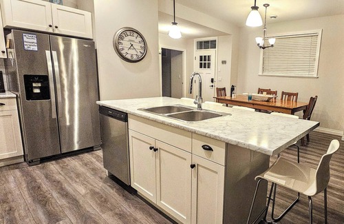 Okanagan-Similkameen Cottage | Modern Family-Friendly Cottage in Wine Country - 10/10 Rated