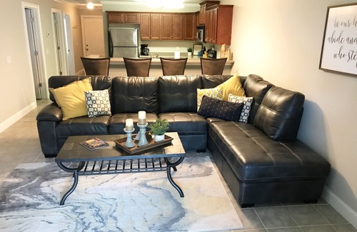 Alexander City Condo | Plan Your Auburn Football Getaway - Sleeps 6, Great Amenities!