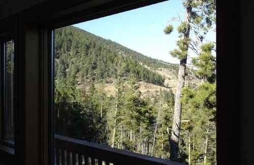 Evergreen House | Experience the Rockies: Ocean View & Spa Retreat Await!